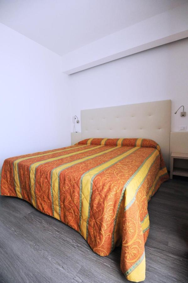 Hotel Marzia Holiday Queen Caorle Exterior foto